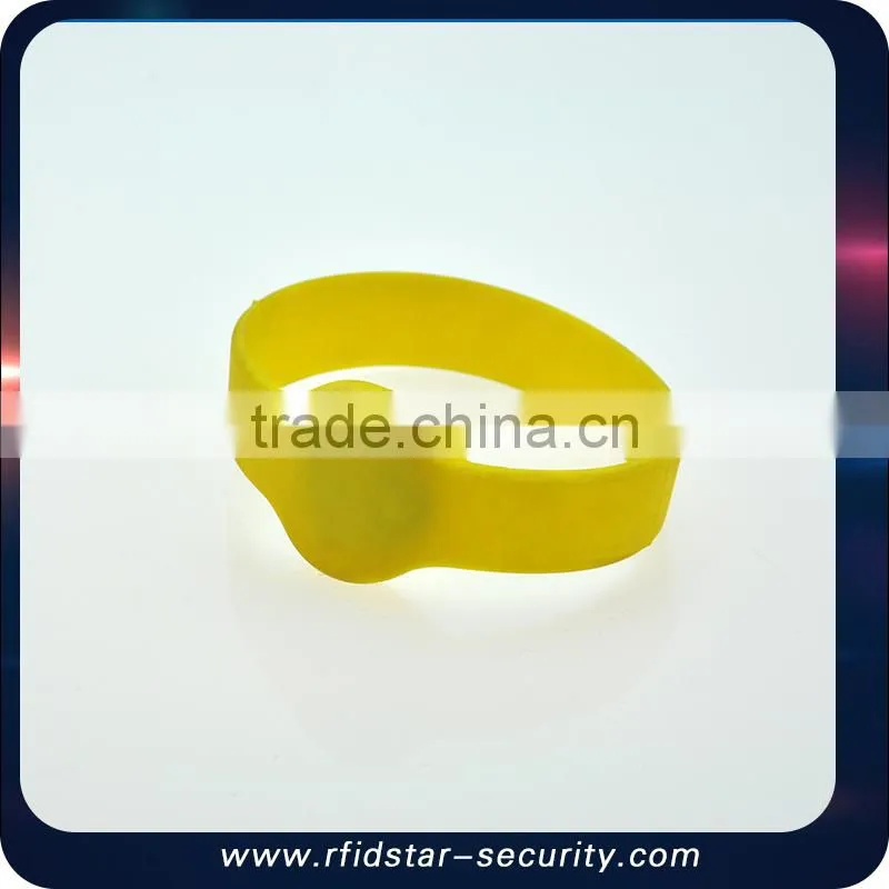Best Selling 13.56MHz HF RFID MF IC Waterproof Wristband