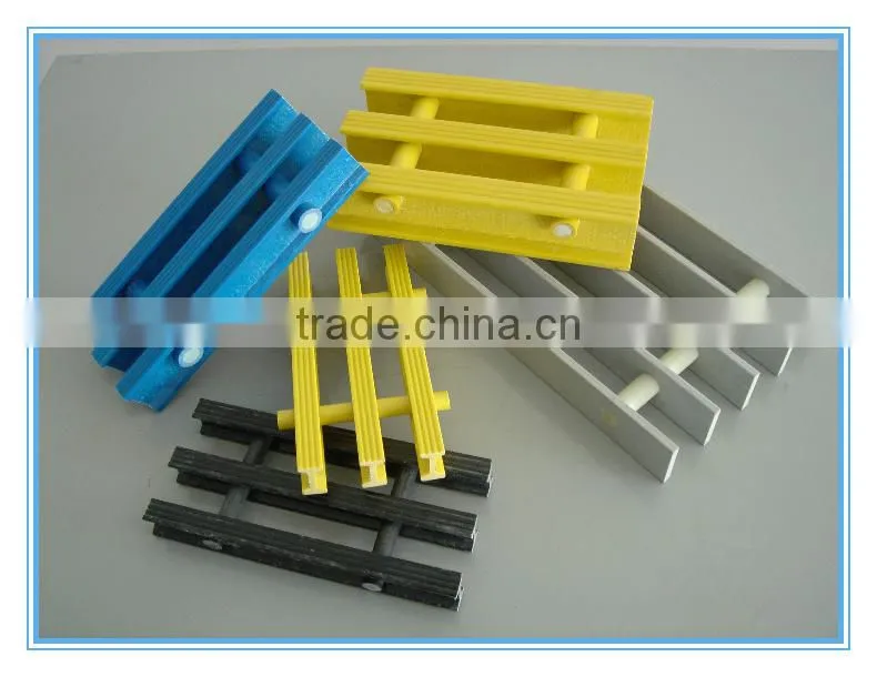 Light weight, high strength fiberglass reinforced plastic FRP grating