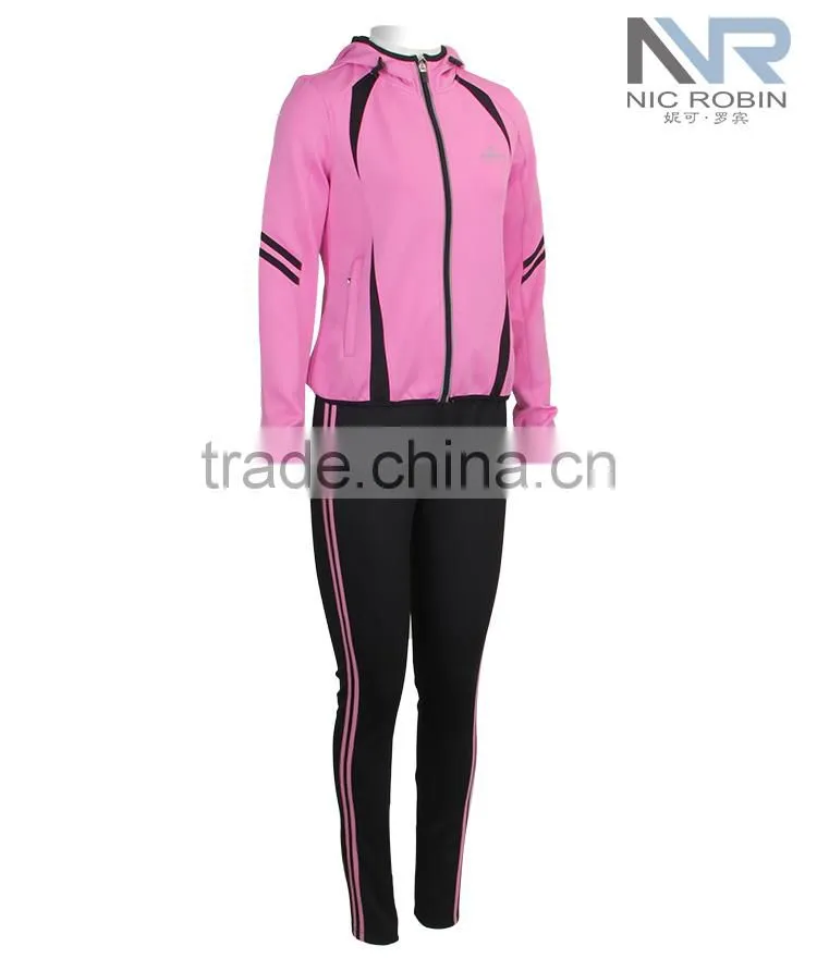 Wholesale OEM Custom Women's training wear Set factory tracksuit