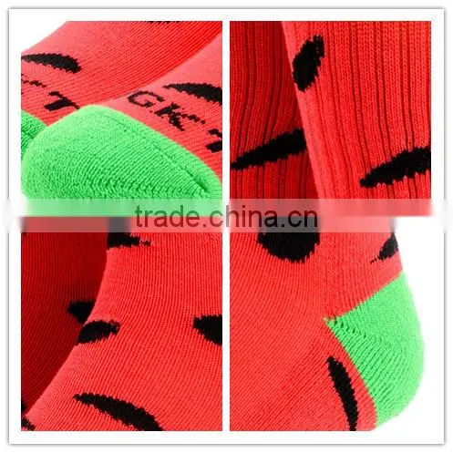 Fashion cheap funny custom knit tube sock man