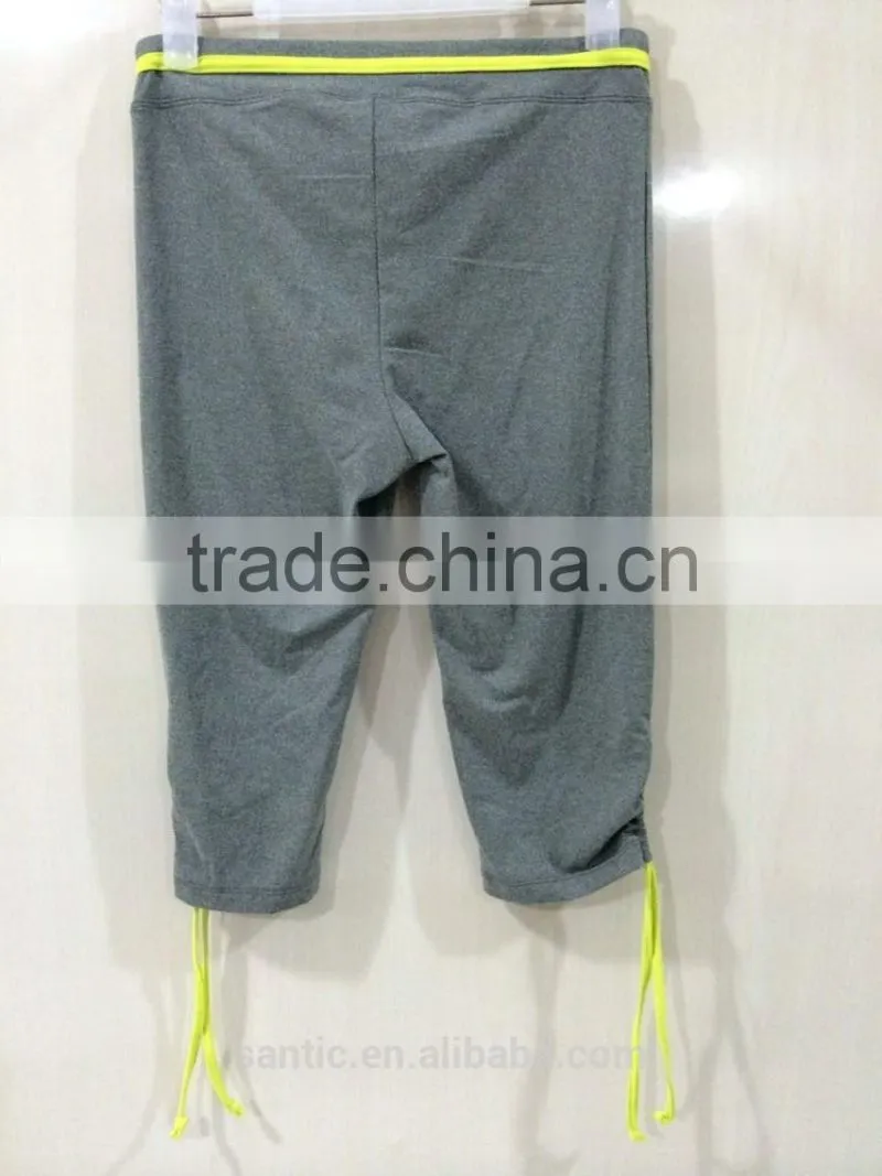 Fashion and comfortable woman running sports running tights