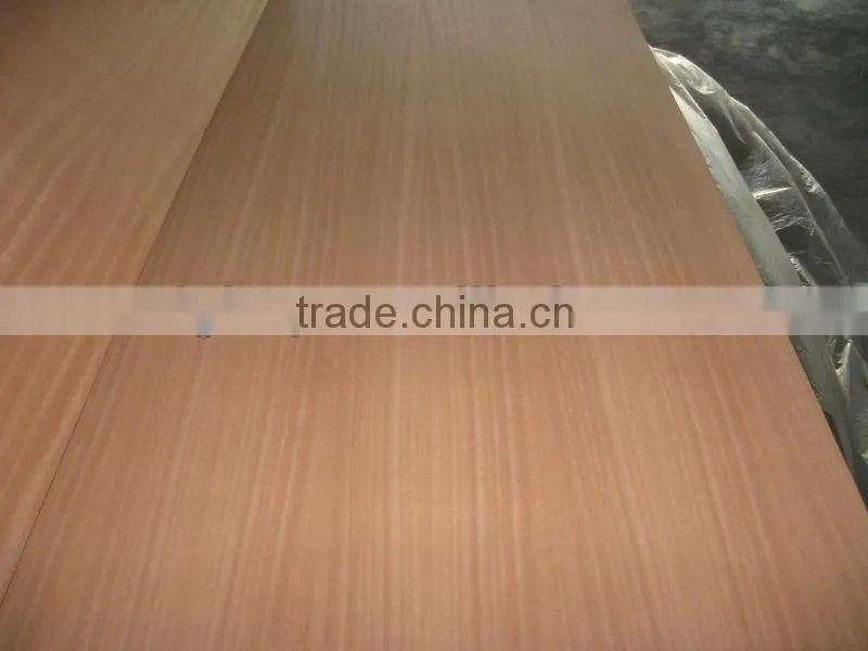Sapeli plywood
