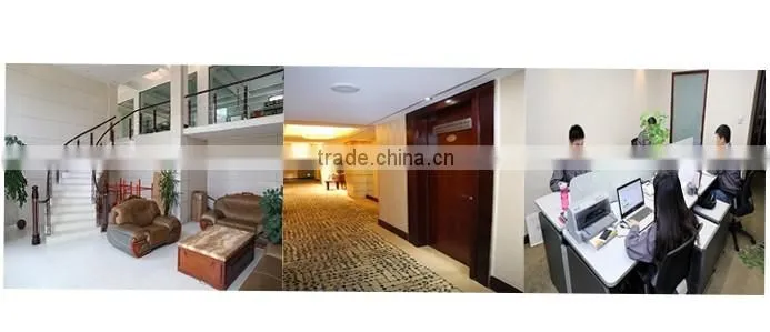 High brightness solar traffic sighal light