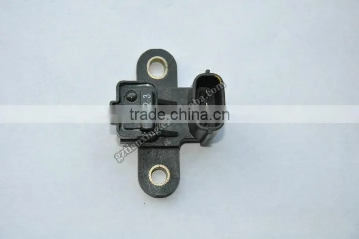 Guangzhou autoparts supplier Crankshaft Position Sensor Shaft Position Sensor for Mitsubishi Carisma Colt Lancer J5T20171A