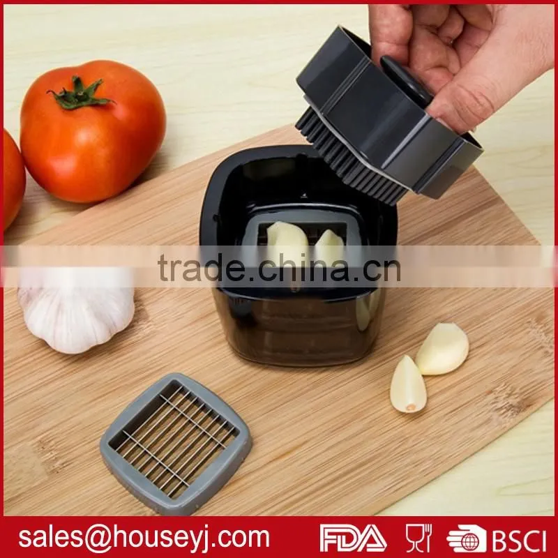 double function garlic press garlic chopper garlic crusher with sharp stainless steel blade and plastic tontainer