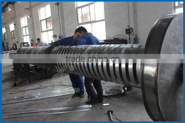Carbon steel vibration vertical lift conveyor