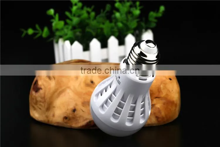 7W, aluminum + plastic bulb, E27 led bulbs , 230 beam angle aluminum bulb