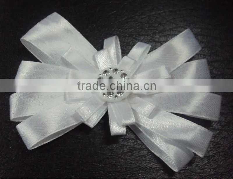 Wedding dress brooch
