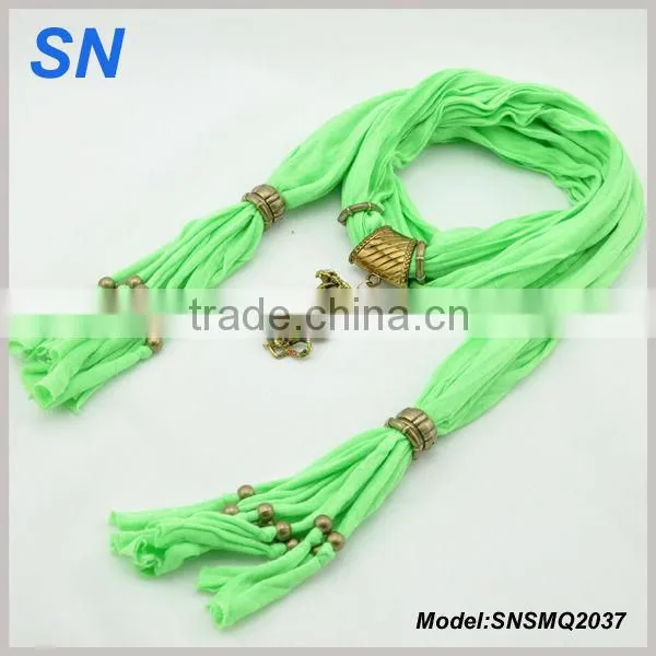 Silver round resin pendant scarves