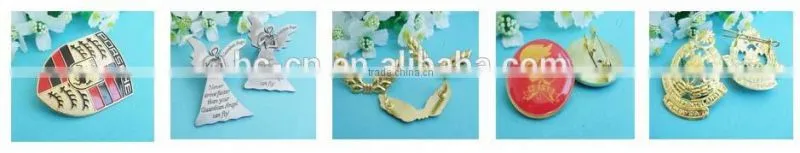love heart red die-casting plated epoxy round metal badges with butterfly pin in gold color for man and women