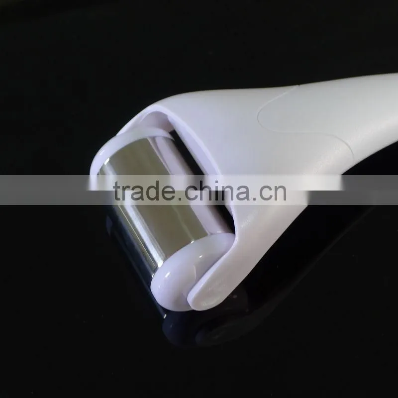 2016 New Product Brand Skin Cooling Ice Roller for Skin Relax