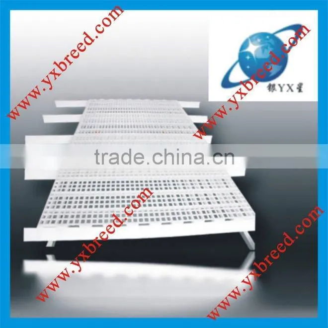 poultry plastic slat and support