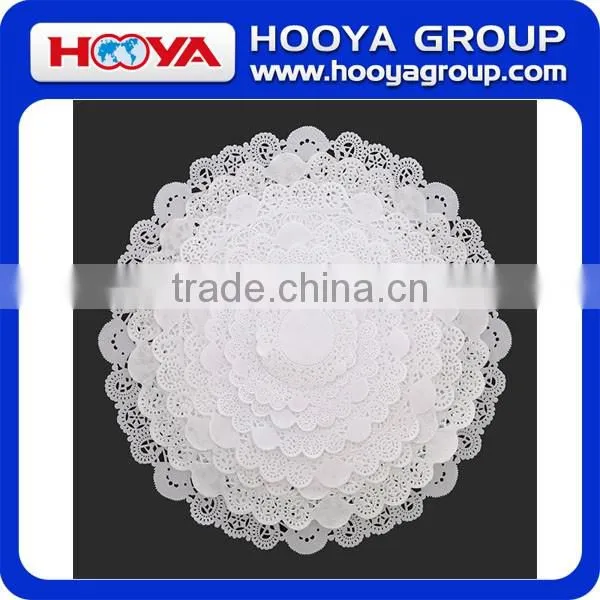 24PCS Dia. 32cm White Round Disposable Lace Paper Doilies Cake Placemats Crafting Coaster of Tableware Decoration