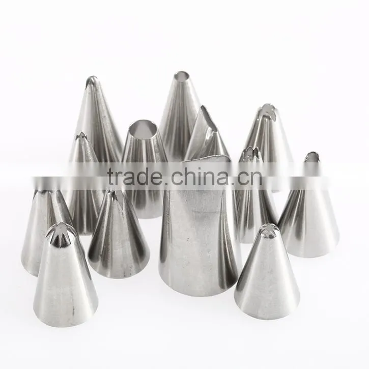 Pastry Fondant Cake Decorating Tools Sugar Craft Piping Noor Icing Nozzles Tips Set