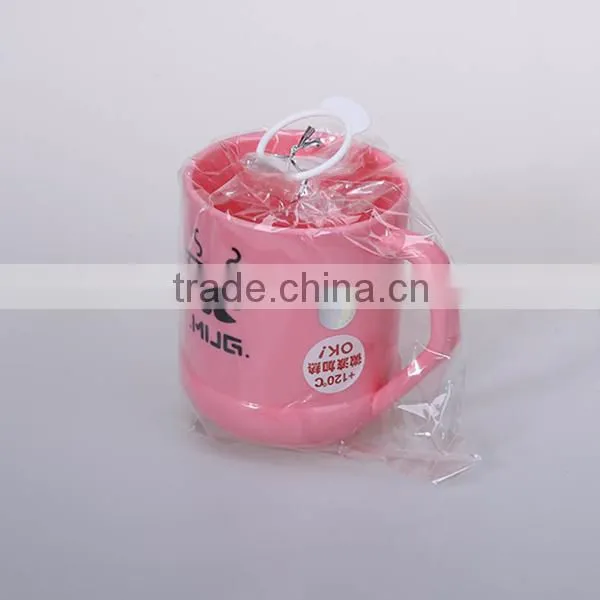 Plastic funny printed red coffee cups with handle