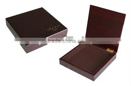 Luxury Cherry High Gloss Chocolate Box, High Quality Wedding Giveaways