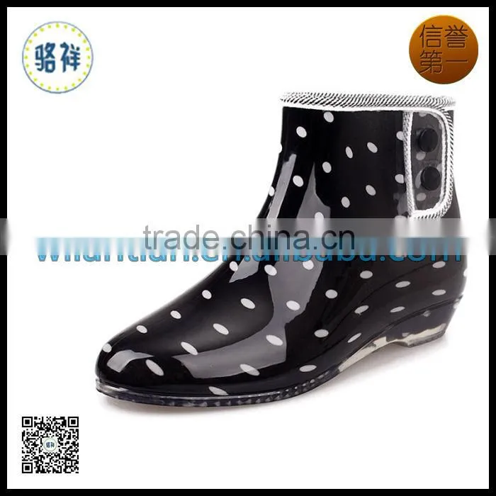 Fashion garden boots wellies