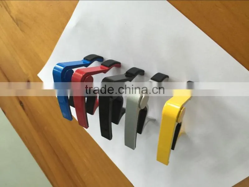 Latest Shining Smooth Surface Finish with Good Strong Spring Guitar Capos Colors Available
