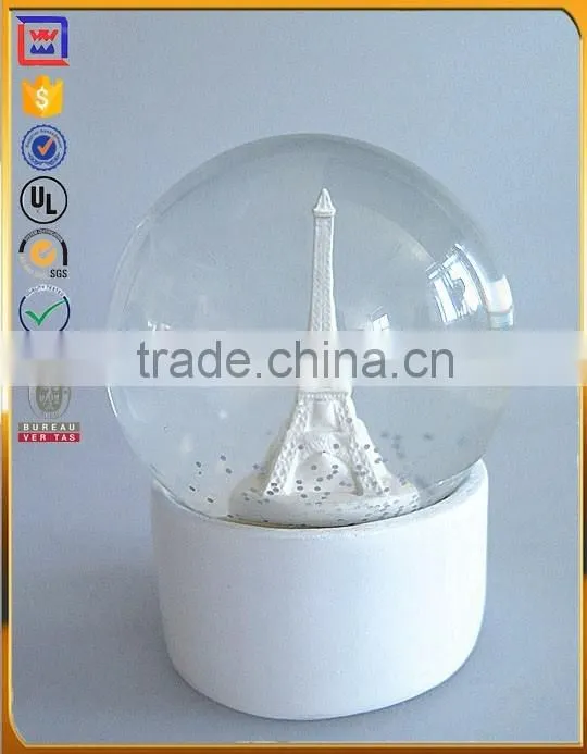 2016 hot selling white paris water globe for sale
