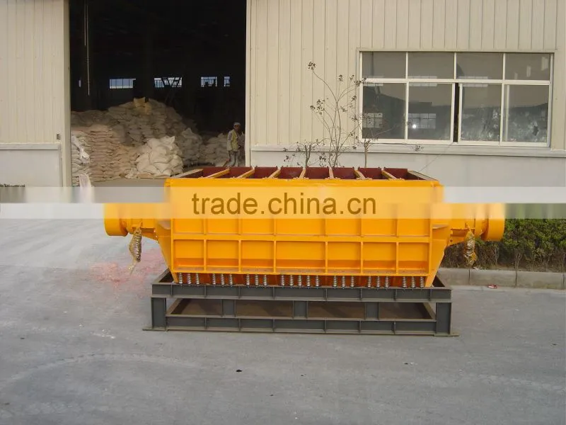 Linear type vibratory finishing machine