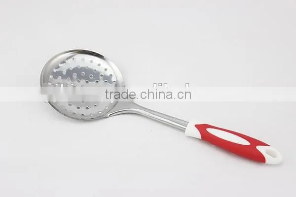 cooking gadget stainless steel strainer with soft plastic handle
