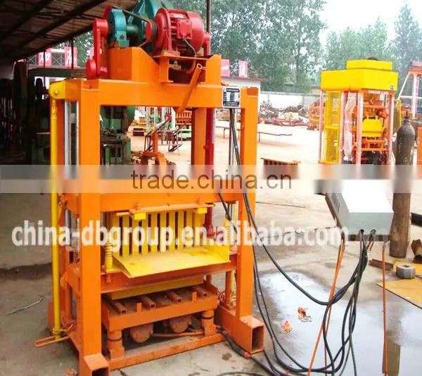 China 20 Years Old Factory Machine for Making Brick Ecological QTJ4-40