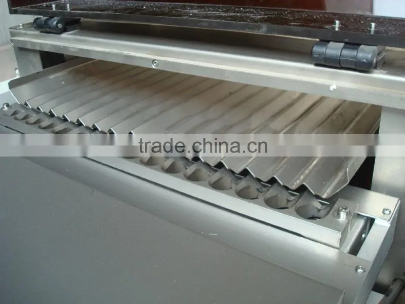 Economical automatic candy filling machine