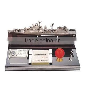 Wholesale 3d engraved sailing boat model for shipping campany office table decoration gift