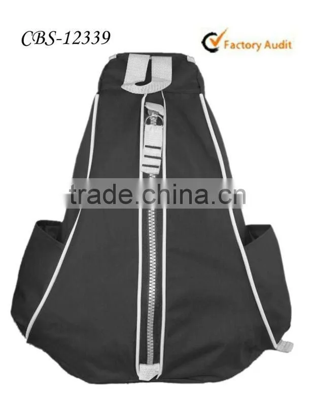 2015 Sporty Zippered triangle bag