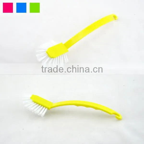 Professional plastic dish brush