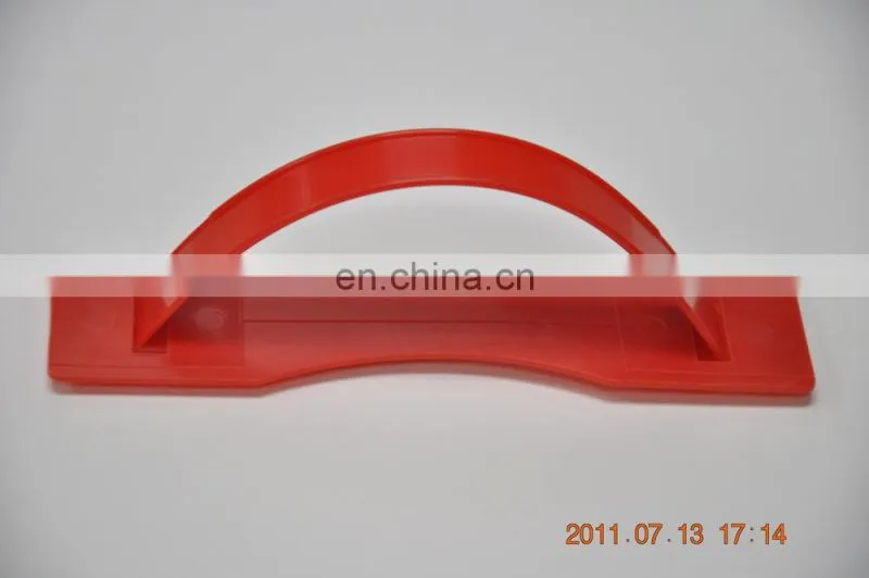 Heavy carton packing handle
