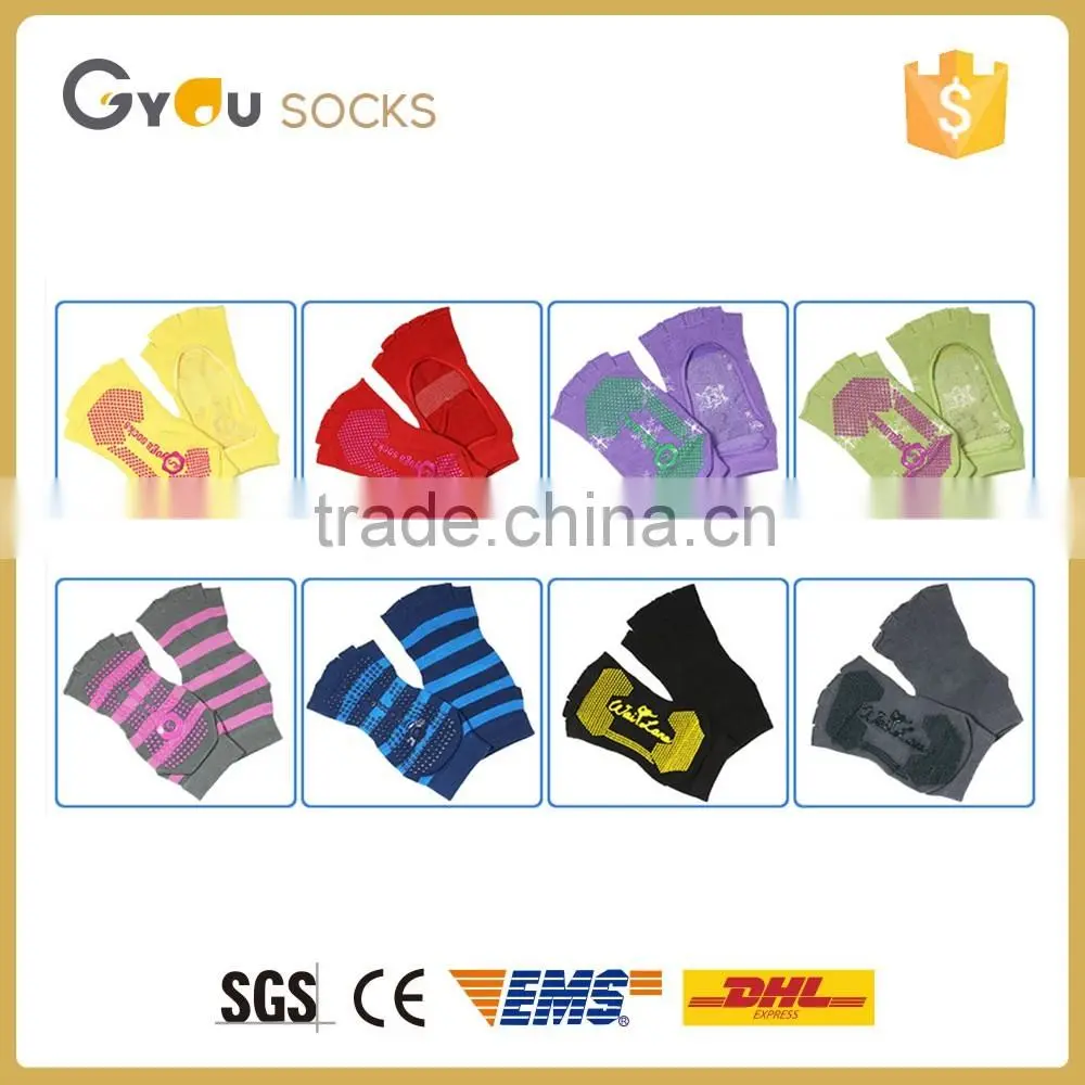 Alibaba website Yoga coton toe socks men 5 five toe socks grip kniting yoga socks