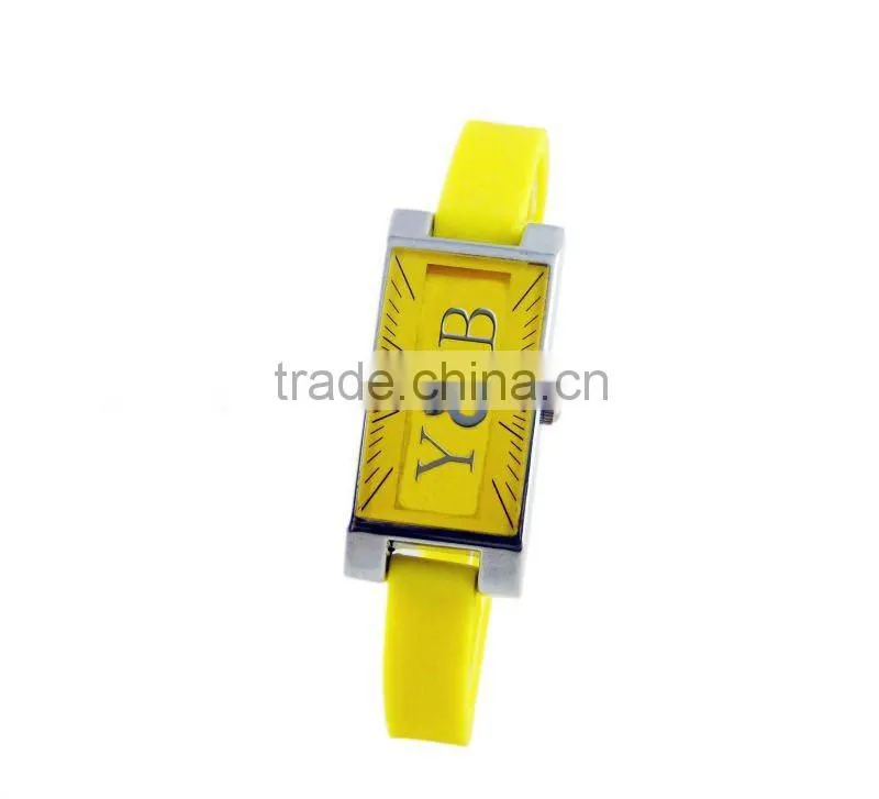New Arrival Slim Band Quartz Movt Waterproof Small Moon Watch