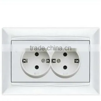 Flashes Black Colour Fashion Wall USB Socket 2 Gang Switch Socket