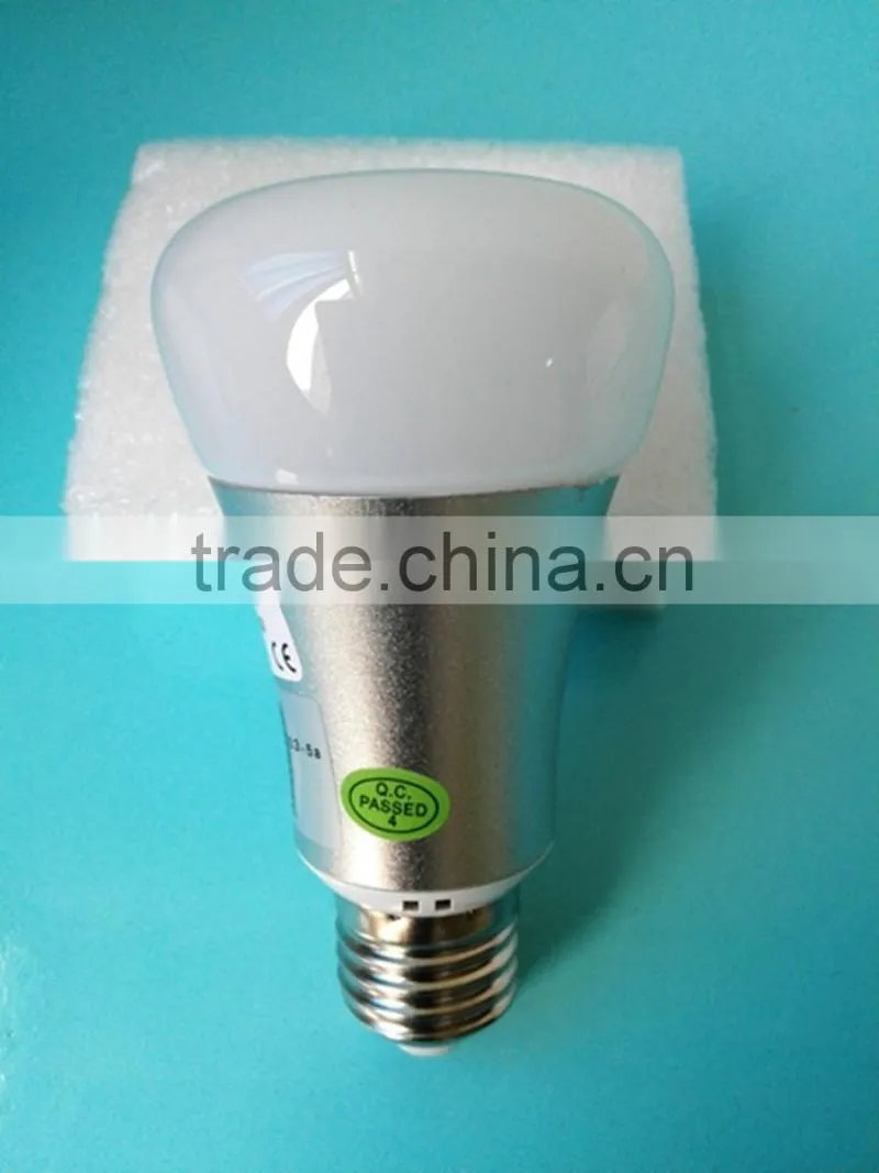 Automatic curtain track with curtain motor and remote controlling in Smart Automated Curtain System