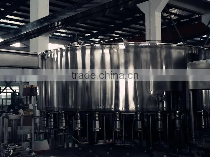 Automatic filling and capping machine