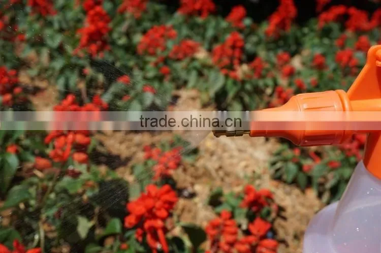 1Lhandheld pressure hand water pump sprayer used in garden and farm