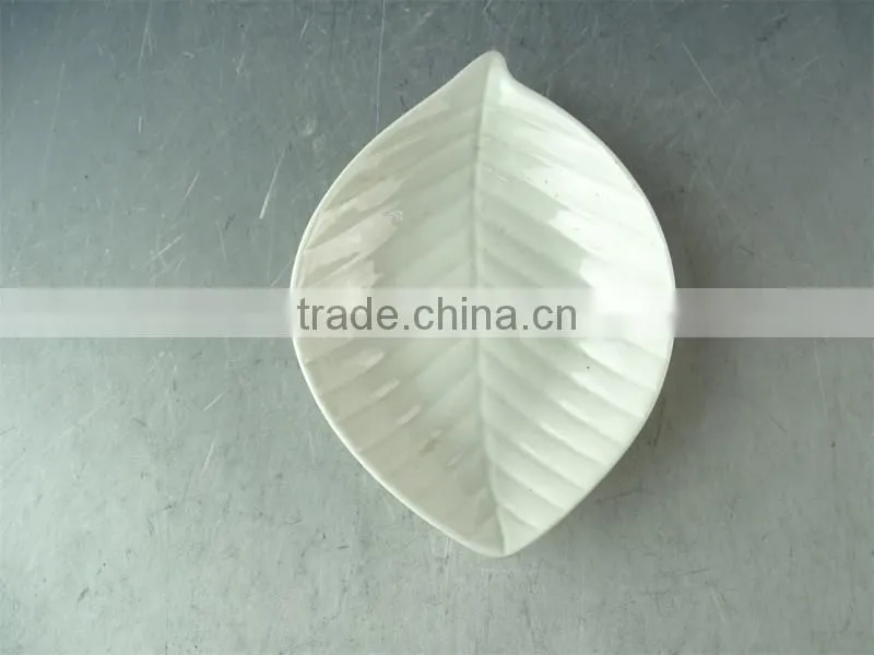 Maple leaf porcelain dinnerware serving dishes / olive appetizer serving bowls