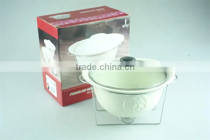 Ivory oval ceramic/porcelain soup tureen pot embossed with glass lid metal stand & color gift box for promotion