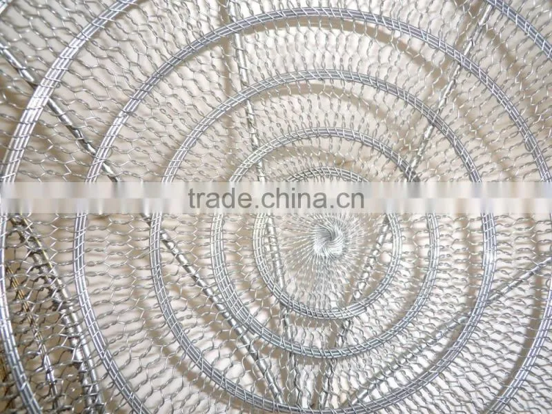 Hot sale stainless steel/zink plated metal noodle skimmer with bamboo handle