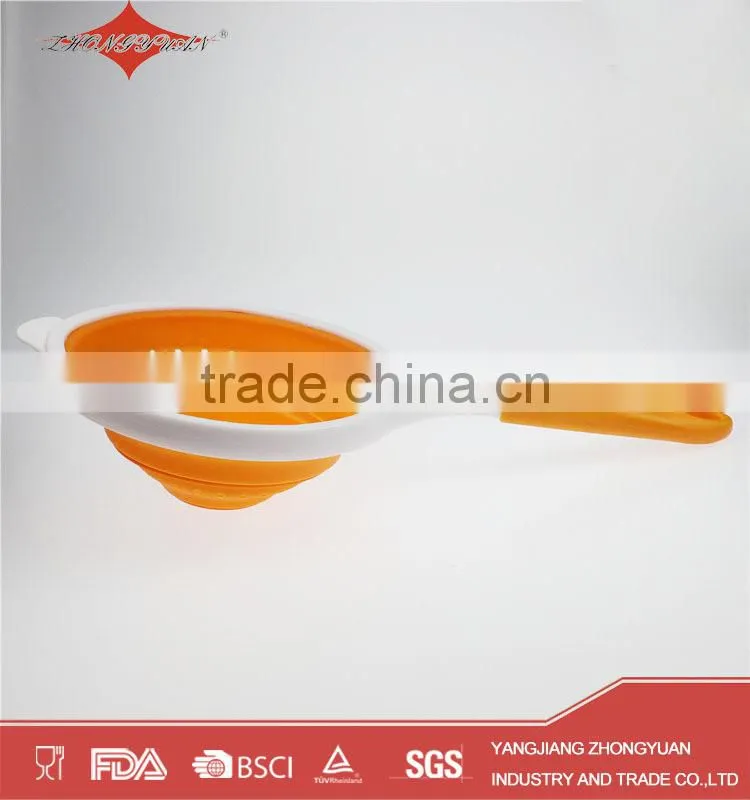 Easy use food grade retractable silicone strainer collapsiple colander with plastic handle