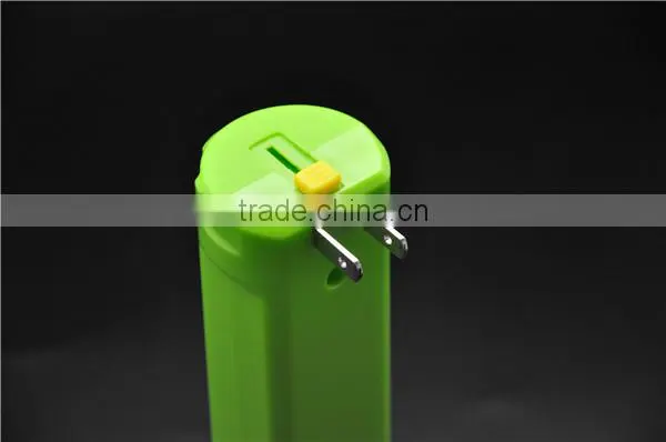 high quality led solar rechageable flashlight