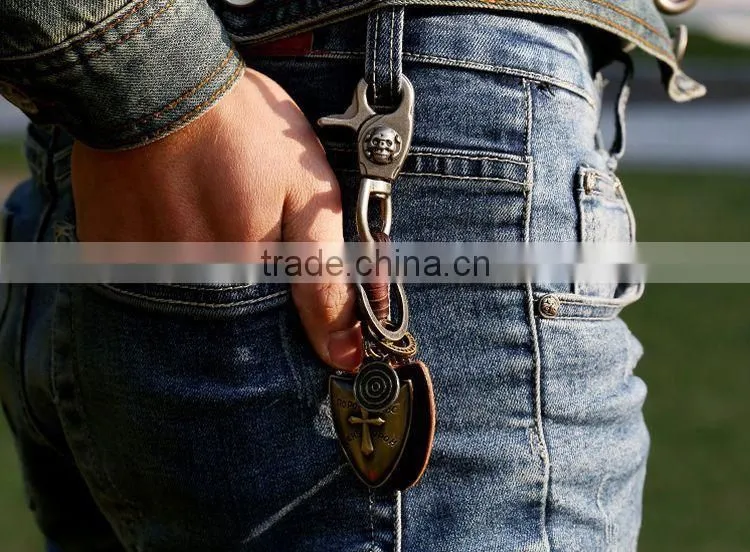 2015 Yiwu Factory Direct Sale Custom Leather Keychains Promotional Gift