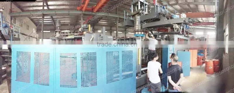 Plastic road barrier blowing machine