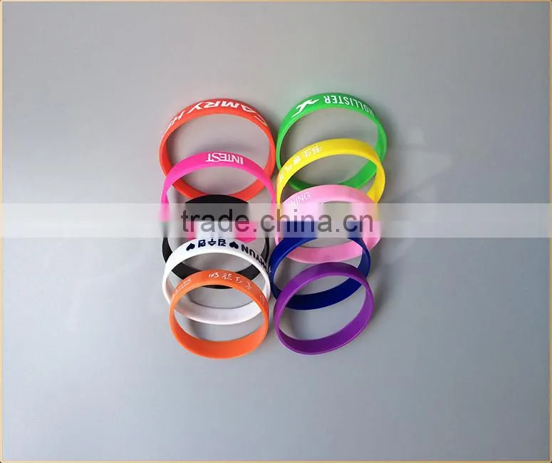 Advertising rubber band silicon bracelet with embossing and engraving