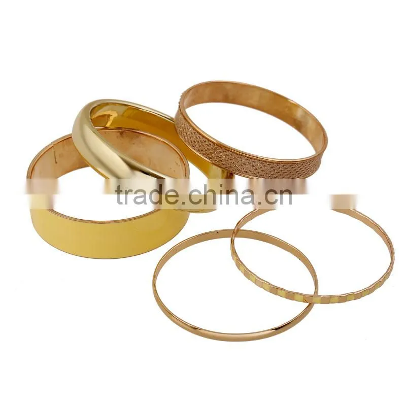 2016 fashion jewelry free sample gold plating bracelets sets