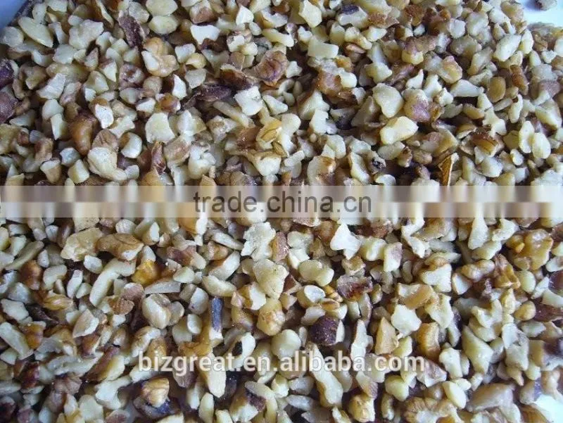 Supply with Chinese Walnut Kernels Light Amber Broken For Sales