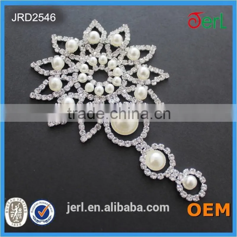 Hot Sales New Style Dazzling and Elegant Flower-shaped Rhinestone Lace for Decoration