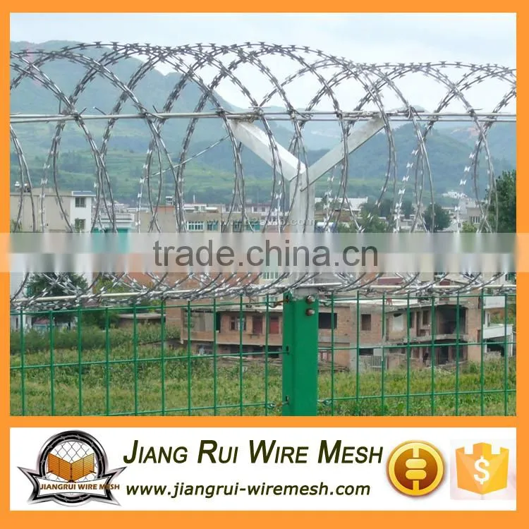 cross loop razor barbed wire netting