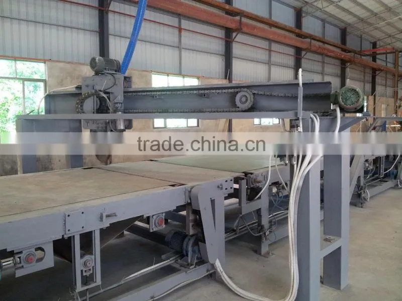 Full automatic chip board machine